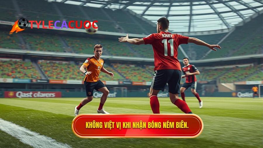 Luật FIFA quy định thế nào về Việt vị khi nhận bóng từ quả ném biên?